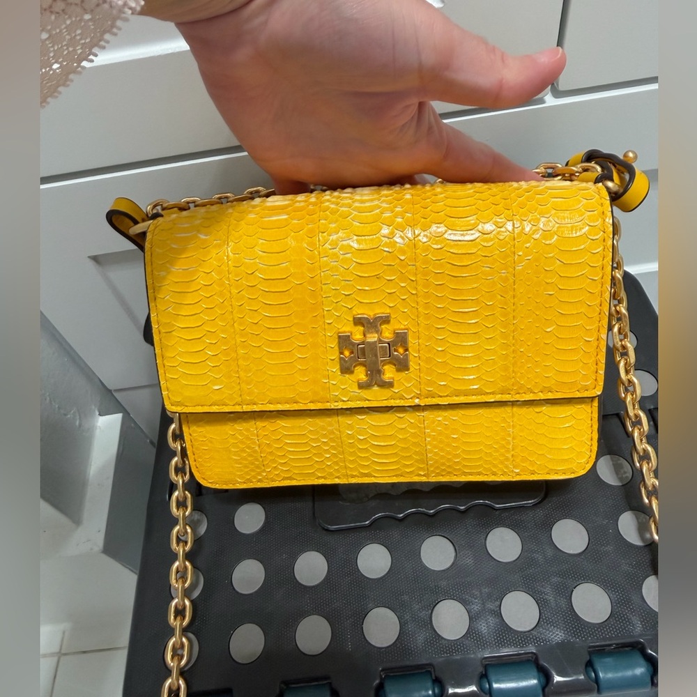 NWT TORY BURCH PYTHON SMALL YELLOW SNAKE CROSSBOD… - image 1